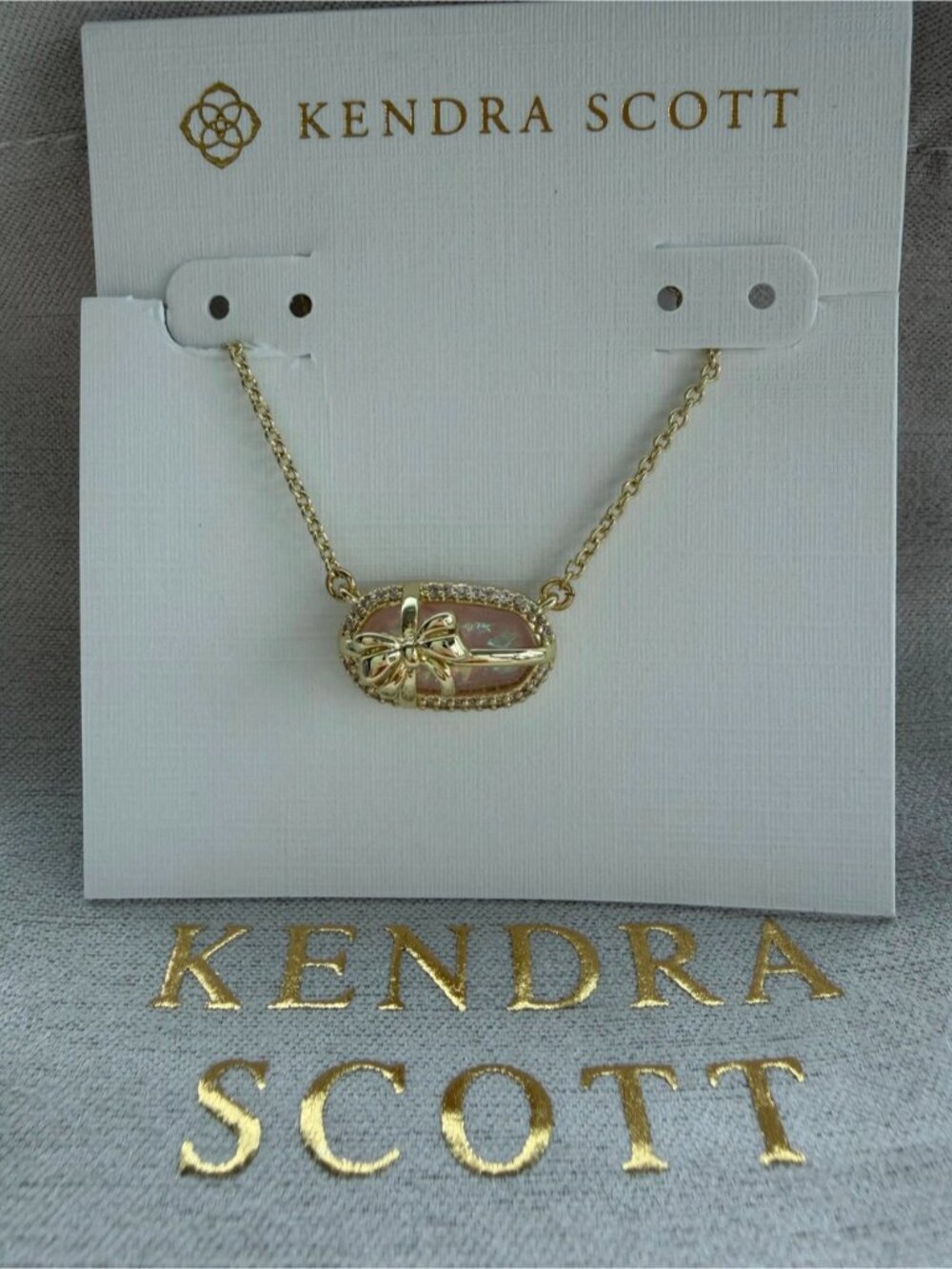 Kendra Scott Gold Pendant Necklace